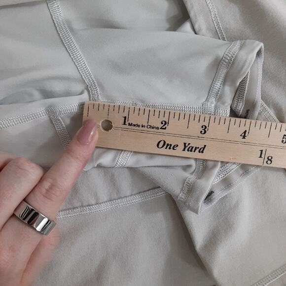 Lululemon Pace Rival Skirt Reg Cream Mid Rise Layered Tennis Skort Womens 2 Golf - Picture 9 of 9